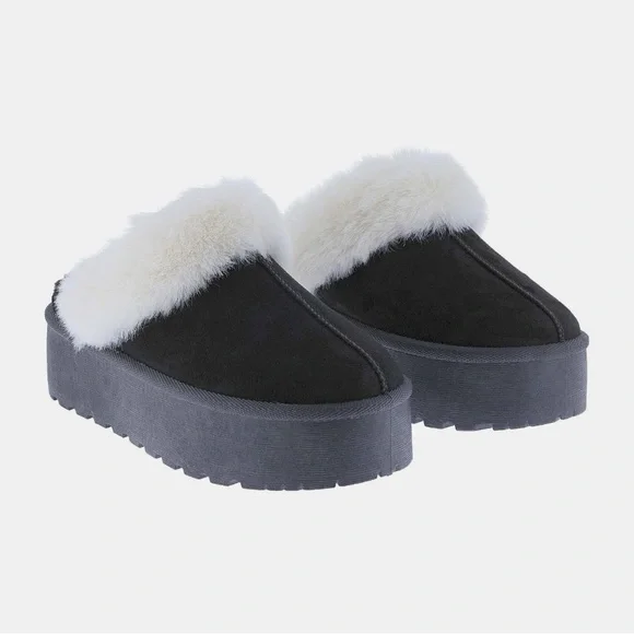 NWT Black Suede Faux Fur Trim + Lined Chunky Platform Clog Slippers - Picture 2 of 3